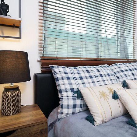 St George Thames Apartment Londres Extérieur photo
