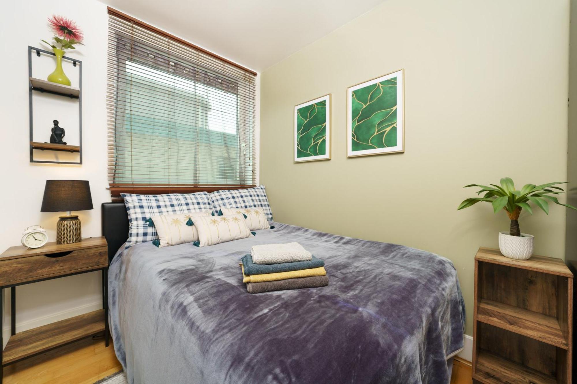 St George Thames Apartment Londres Extérieur photo